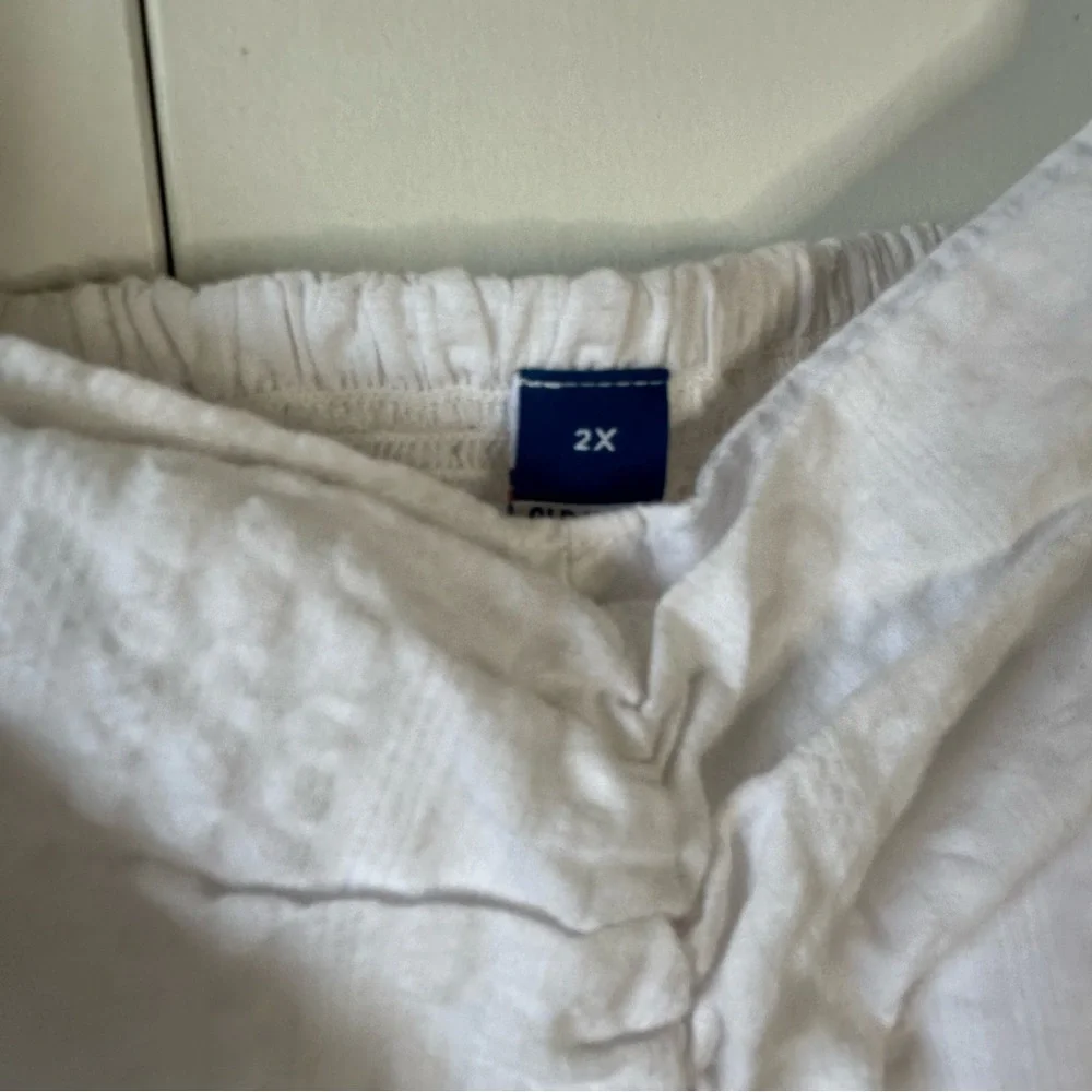 Old Navy White Puff Sleeve Blouse